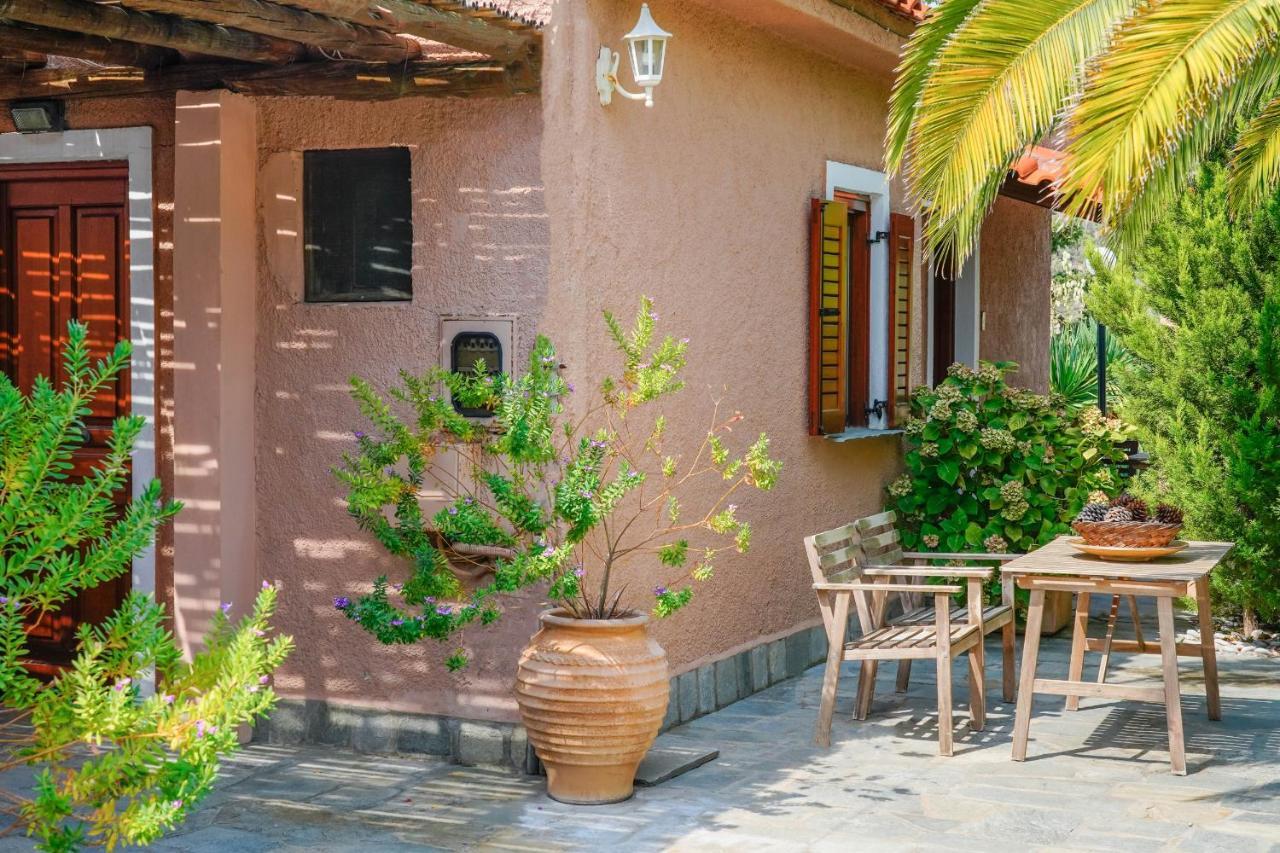 Giola Bungalows Sirines อัสตริส ภายนอก รูปภาพ